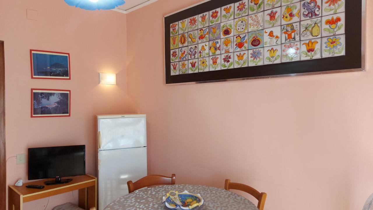 Casa Floridea -Mediterranea Sicilia Apt Cefalu Exterior photo